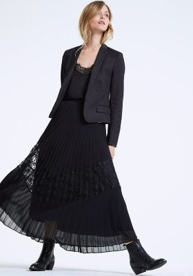 Comment Porter Une Robe Noire ?