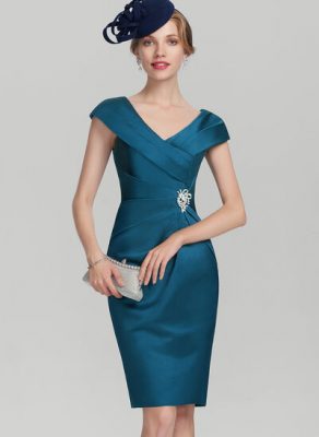 Comment Porter Une Robe Droite ?
