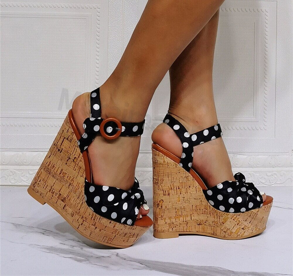 Sandales en Satin à pois noir et blanc pour femmes, grande taille, Grain de bois, talon compensé, Sexy, bouche de poisson, Banquet 2