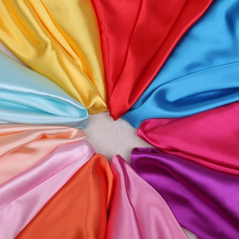 Petit Foulard Carré Monochrome de 60cm pour Femme, Accessoire de Décoration à la Mode pour la Tête, Nouvelle Collection Printemps 2