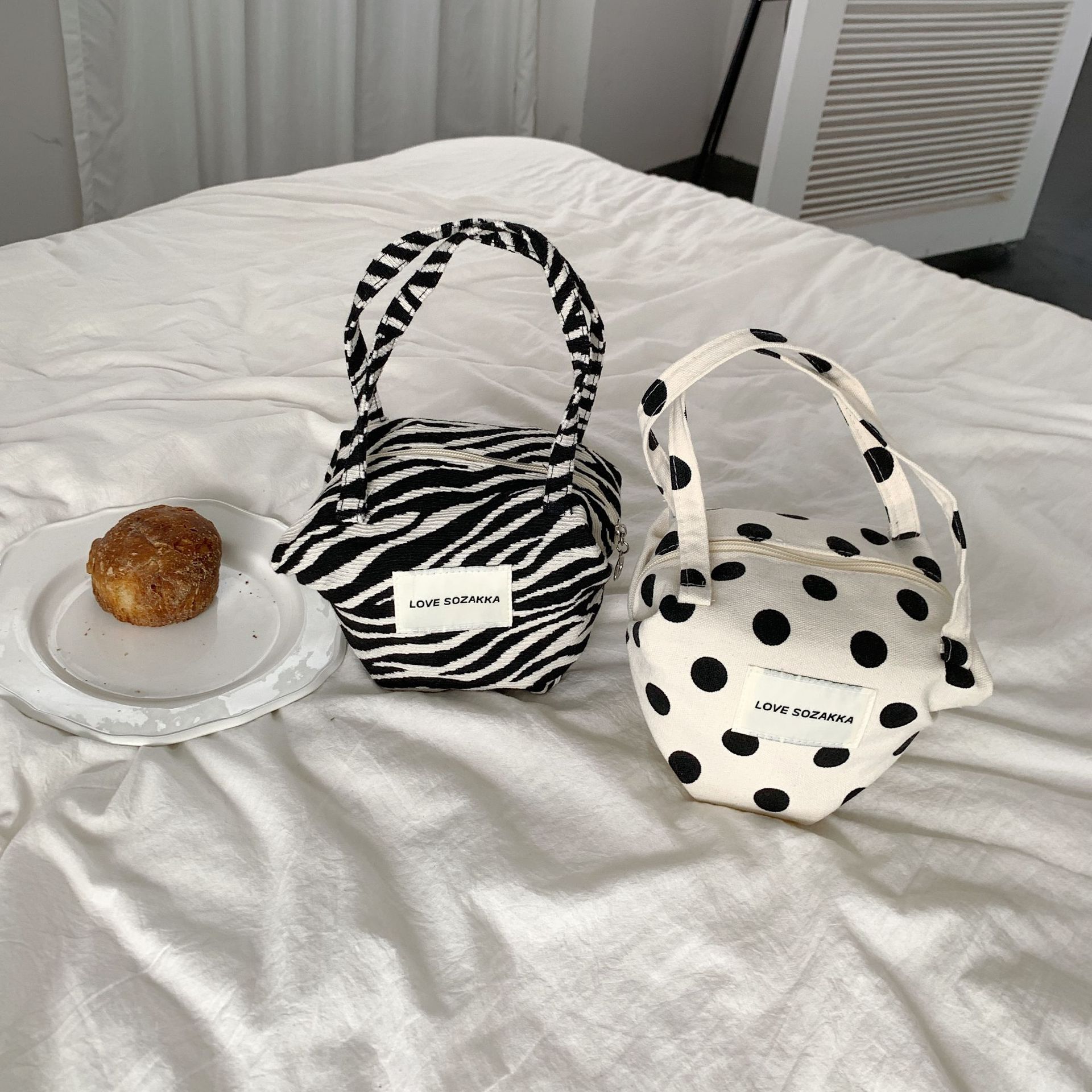 Sac à Bandoulière en Toile Imprimée Multicolore à Pois pour Femme, Sacoche de Loisirs, Fourre-Tout à la Mode 1