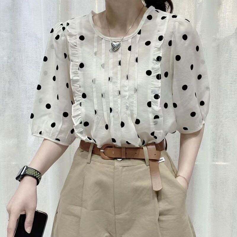 Chemise en mousseline de soie à pois pour femme, chemisier à manches courtes, manches micro-bulle à volants, tempérament d'été, nouveau, 2022, Y 2