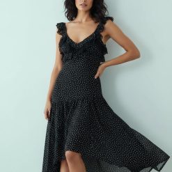 robes mousseline à pois mouchoir volants longue ourlet petite noire a motifs de petits pois blancs col en v et decoupe asymetrique