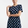 robes noires à pois blancs jersey mi-longue manches en bleu marine courtes col rond motif pois bleu clair pour femme
