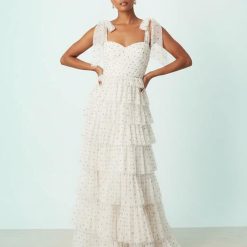 robes rouges à pois blanc noir longue en tulle épaules nœud petite robe de soiree blanche a volants en tulle et bretelles nouees