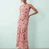 robes à pois rouge rose marron encolure basse montante froncée taille longue sans manches couleur rose avec des pois marron pour femme