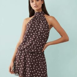 robes longues marron à pois dos nu en tulle pour femme élégante et tendance avec motifs délicats et coupe fluide pour un style estival