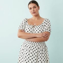 robes à pois blanc et noir bouffantes liens devant plage longue robe femme avec manches courtes et encolure carrée