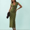 robes manches longues à pois design midi kaki robe verte à pois blancs femme chic élégante