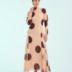 robes longues marron à pois taille montant avec col asymétrique couleur beige fluide manches longues pour femme