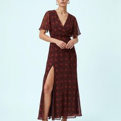 robes longues à pois rouge cerise portefeuille manches ange surpiqûres avec fente haute élégante pour femme