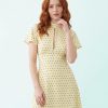 robes longues marron à pois beurre mancherons détail noué courte robe jaune a pois noirs fente au col pour femme